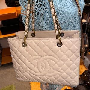 💎✨CHANEL✨💎 RARE GST beige caviar tote 🧿Authentic caviar leather discontinue